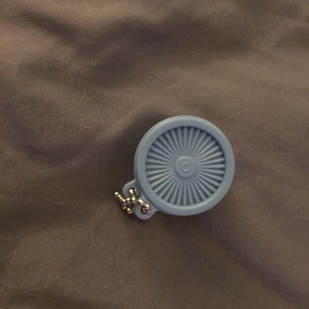VINTAGE TUPPERWARE CANISTER KEY CHAIN